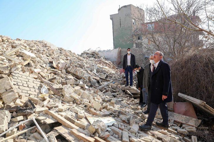 Tarihi Konya surları gün yüzüne çıkıyor G2