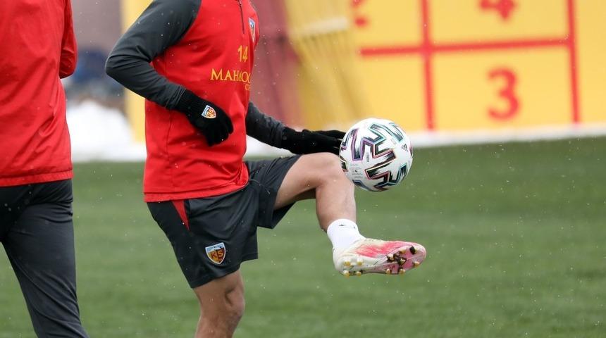 Emre Demir ve Nurettin Korkmaz&rsquo;a milli davet