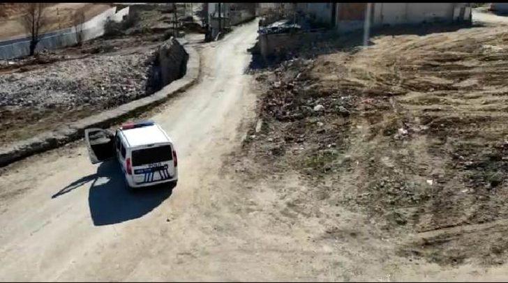 35 yıl sonra polise verdiği bilgi sayesinde toprağa gümülü top mermisi bulundu G2