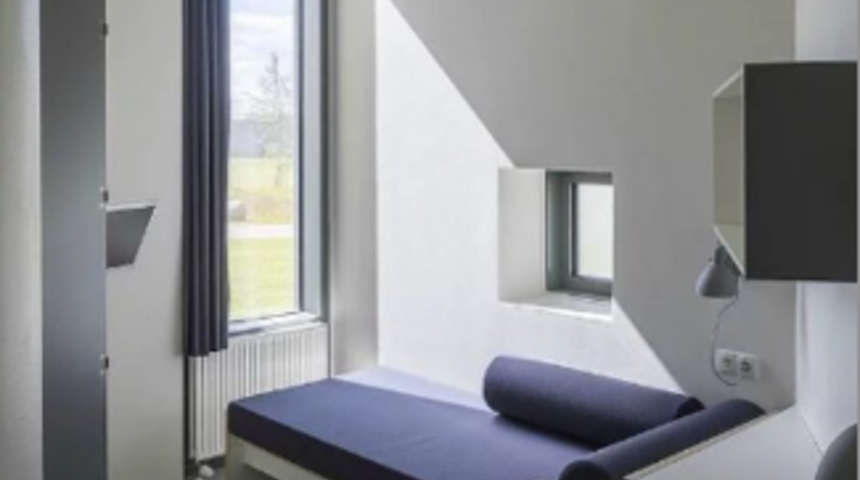 Lüks ve konforlu otelleri bile kıskandırabilecek kadar güzel olan İskandinav hapishaneleri!