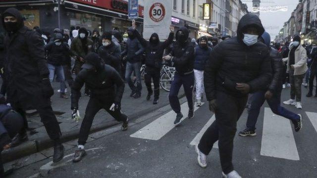 Belçika da bir grup polisten meslektaşları hakkında suç duyurusu: Gözaltında kötü muamelede bulundular 1
