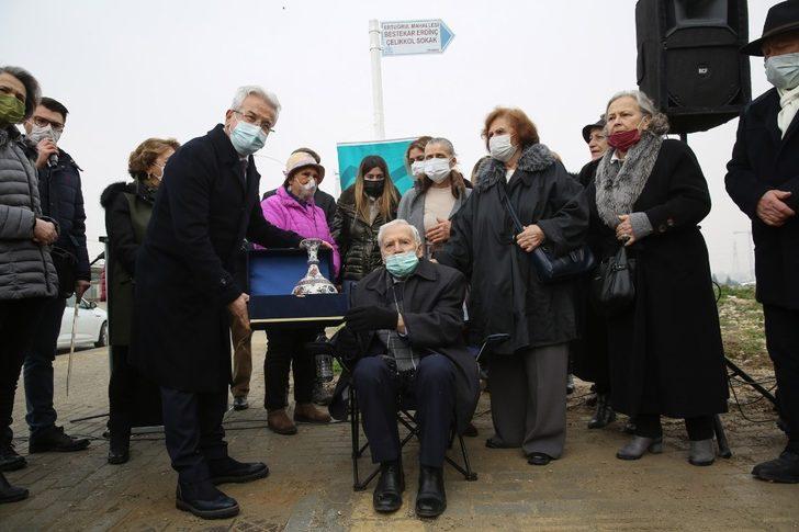 Nilüfer Erdinç Çelikkol Sokağı’nda müzik yankılandı G3