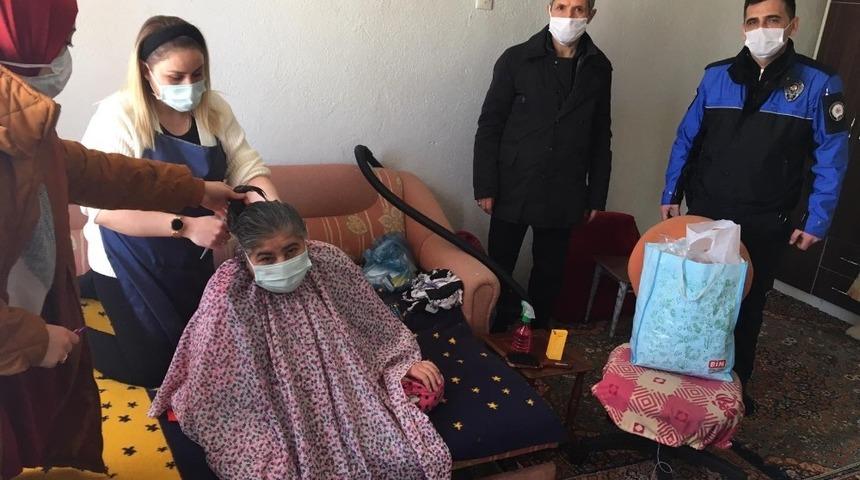 Yaşlı, engelli ve hastalara evde berber hizmeti