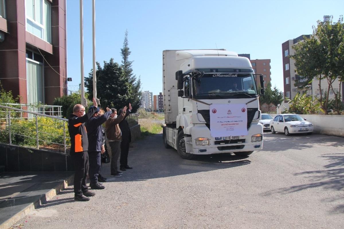 Mersin&rsquo;den İdlib&rsquo;e insani yardım tırı