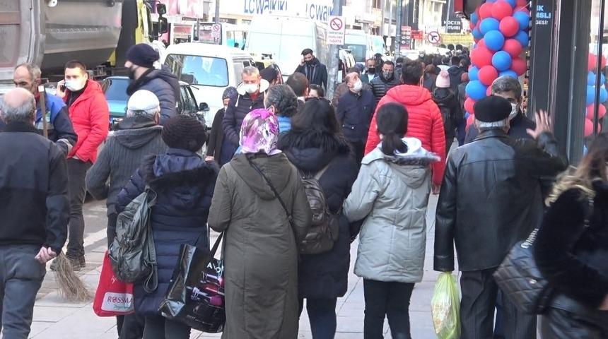 Pandemi kurallarına uymayan 54 kişiye 48 bin 600 lira ceza