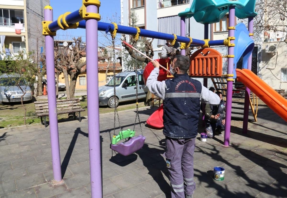 Turgutlu&rsquo;da parklar bahara hazırlanıyor