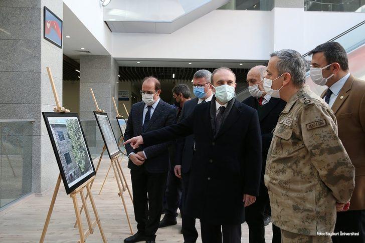 Vali Epcim, Bayburt Üniversitesi’nde kurtuluş günü etkinliklerine katıldı G2