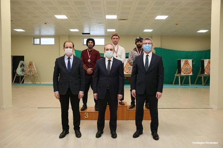 Vali Epcim, Bayburt Üniversitesi’nde kurtuluş günü etkinliklerine katıldı G4