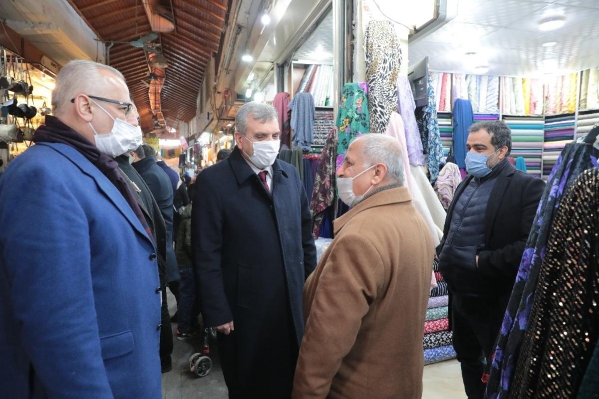 Beyazg&uuml;l tarihi hanlar b&ouml;lgesinde esnafı ziyaret etti