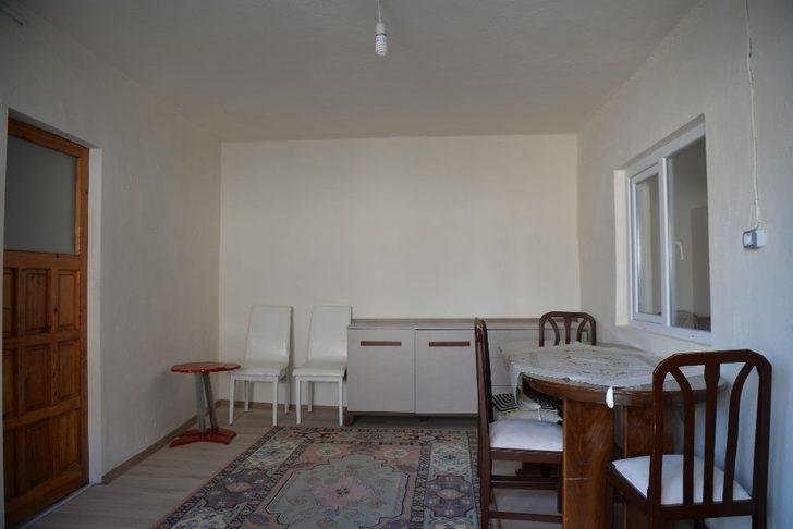 Evleri yanan aileye Altıeylül Belediyesi yardım etti G2