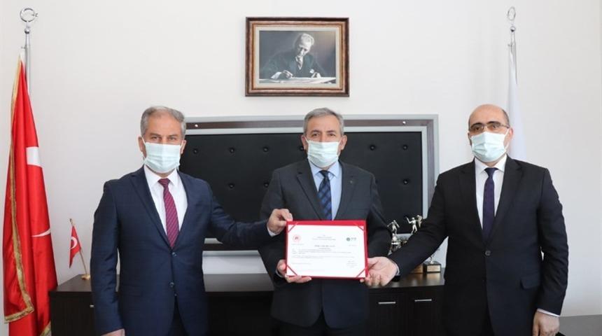 Teknoloji Fakültesi sıfır atık belgesi aldı