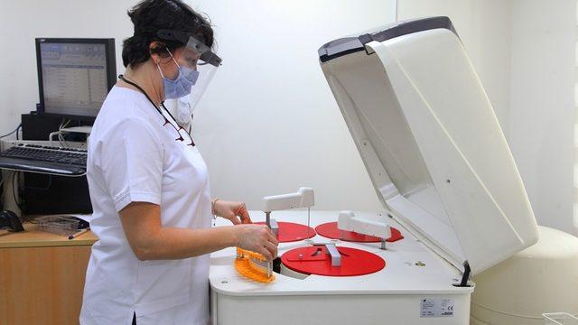 Tıp Merkezi’nde son teknoloji ile tahlil hizmeti