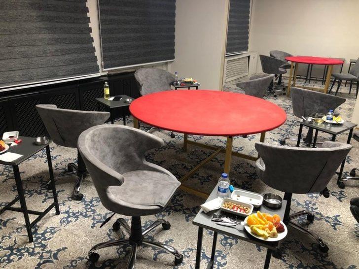 Kumarhaneye çevrilen iş merkezinde 25 kişi suçüstü yakalandı G5