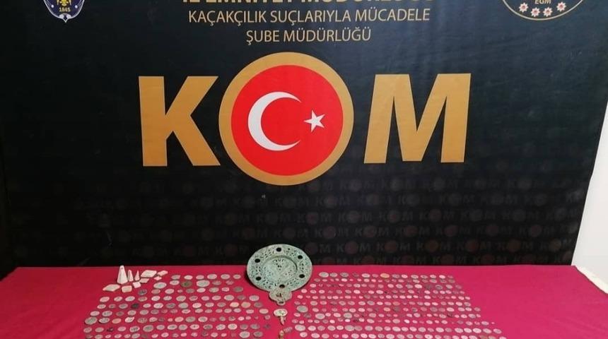 İzmir’de 661 adet tarihi eser ele geçirildi