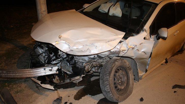 Elazığ’da  minibüs ile otomobili çarpıştı: 5 yaralı G3
