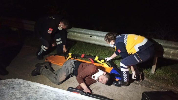 Bursa’da polisten kaçan şüphelileri kenti birbirine kattı, ekip aracına ve bariyerlere çarpan araç alev aldı G2