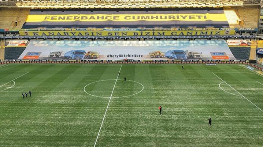 Şükrü Saraçoğlu Stadyumu zeminine çim ekildi