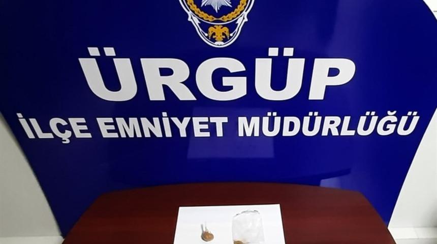 &Uuml;rg&uuml;p&rsquo;te uyuşturucudan 2 ş&uuml;pheli yakalandı