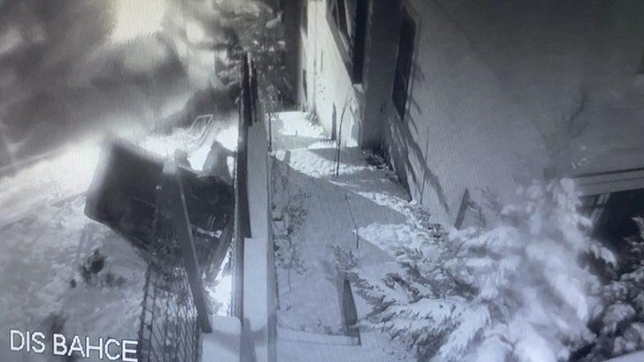 (Özel) İstanbul’da dehşet anları: Kayan araç aşağıya uçup böyle takla attı G3