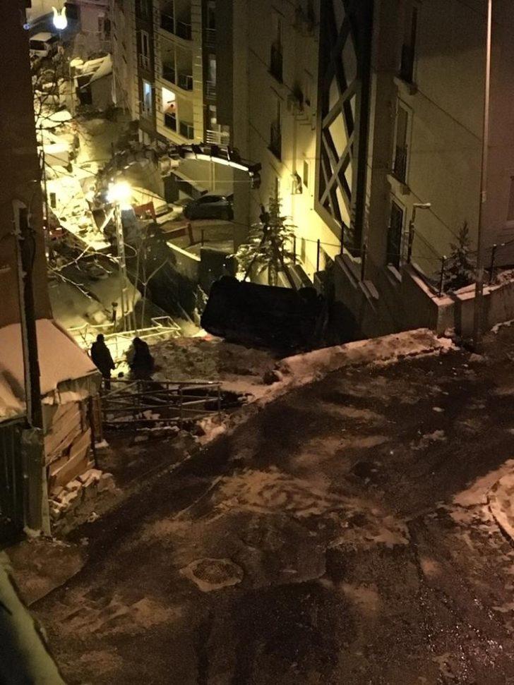 (Özel) İstanbul’da dehşet anları: Kayan araç aşağıya uçup böyle takla attı G4