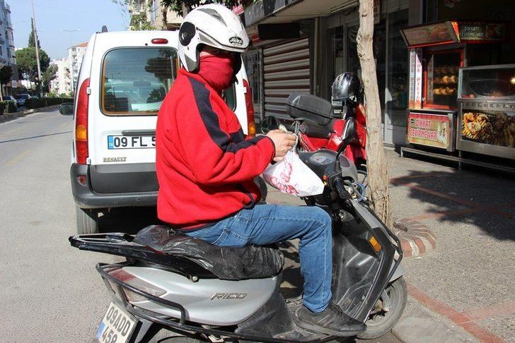 Pikniğe gidemeyen vatandaşlar için mangalı eve taşıdı G5