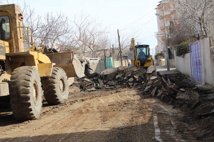 Kahta’da cadde ve sokaklar yenileniyor G3
