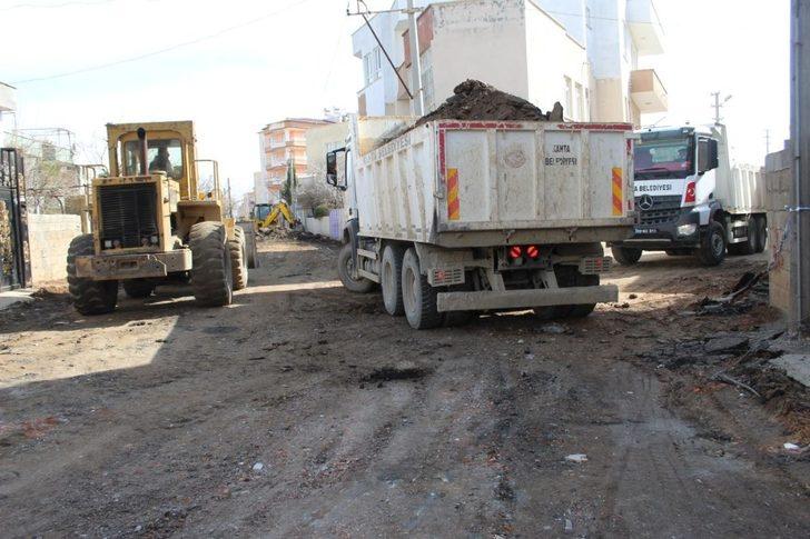 Kahta’da cadde ve sokaklar yenileniyor G5