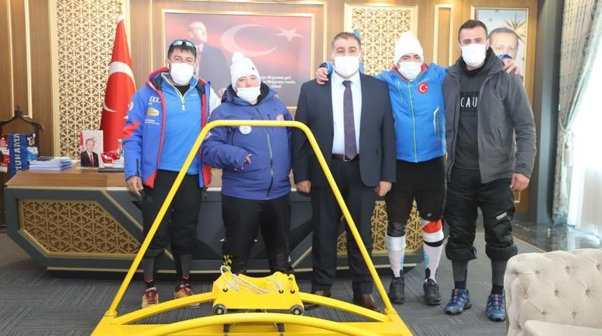 Sunar&rsquo;dan Milli Kayak&ccedil;ılara motivasyon desteği