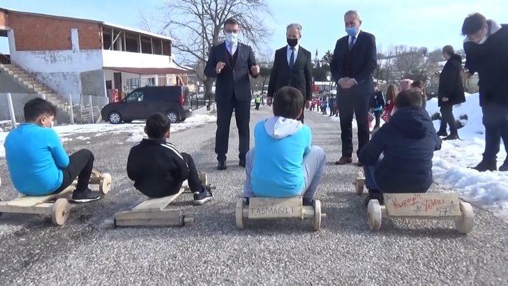 Okullarına kavuşan çocuklar ralli yaptı G2