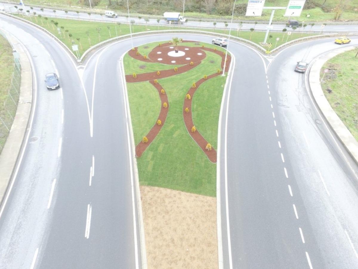 Yeşil alan d&uuml;zenlemeleriyle K&uuml;&ccedil;&uuml;k&ccedil;ekmece&rsquo;nin &ccedil;ehresi değişiyor