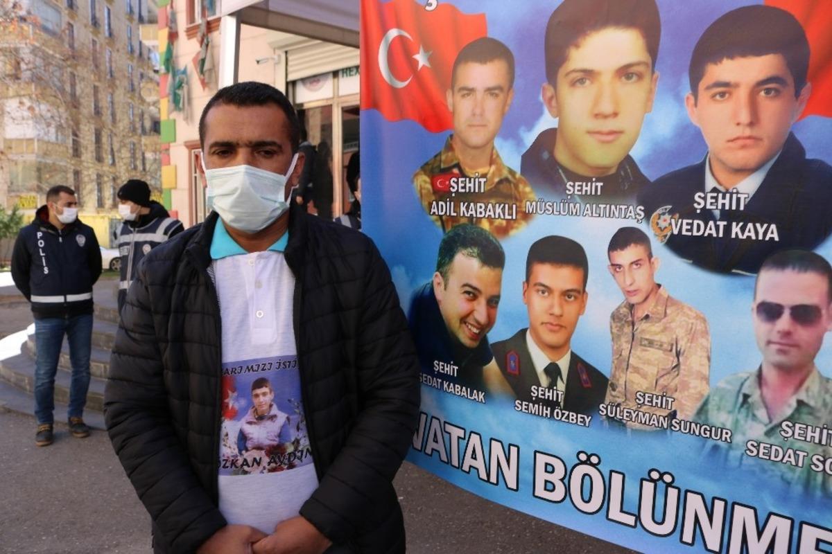 HDP &ouml;n&uuml;ndeki aileler 540 g&uuml;nd&uuml;r &ccedil;ocuklarından gelecek haberi bekliyor