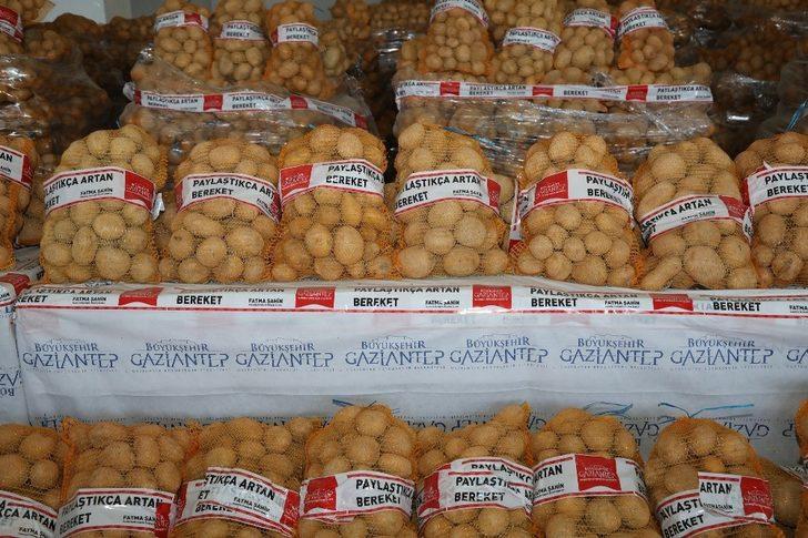Pandemi mağduru vatandaşlara 750 ton patates desteği G4