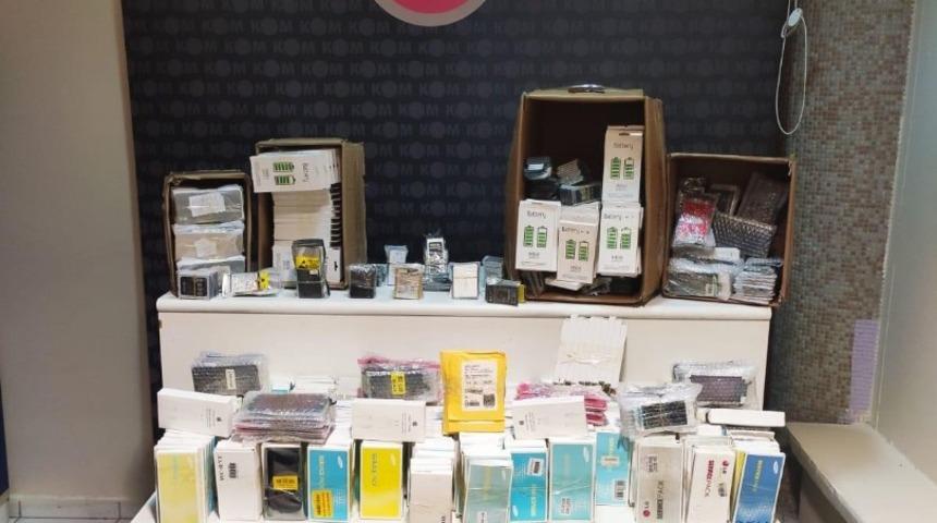 Kırıkkale&rsquo;de 2 bin 447 adet ka&ccedil;ak cep telefonu aksesuarı ele ge&ccedil;irildi