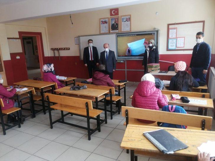 Müdür Cebeci: “Temennimiz okullarımızda yüz yüze eğitimin başlaması” G3