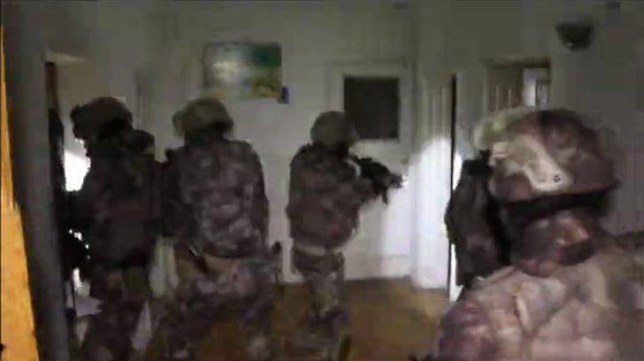 57 kişinin gözaltına alındığı suç örgütüne şafak operasyonu kamerada G1