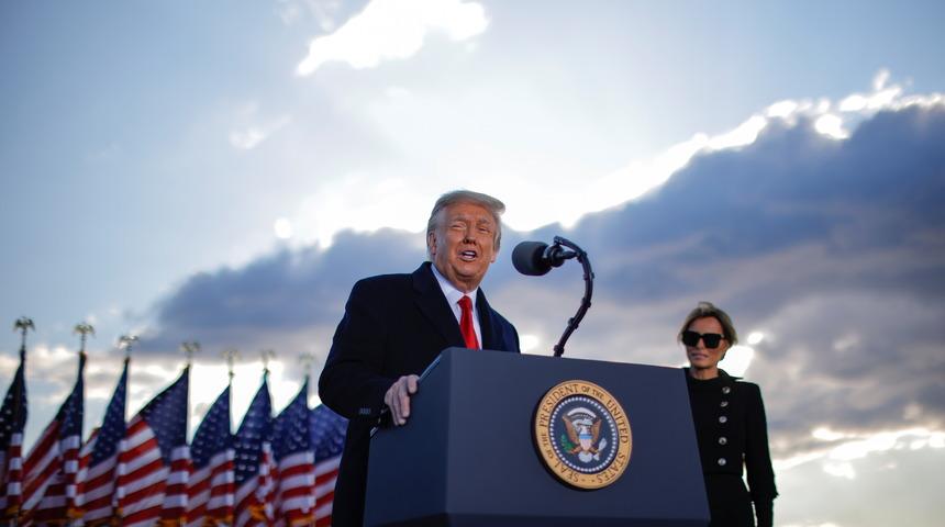 Trump başkanlık döneminde 1,6 milyar dolar kazanmış