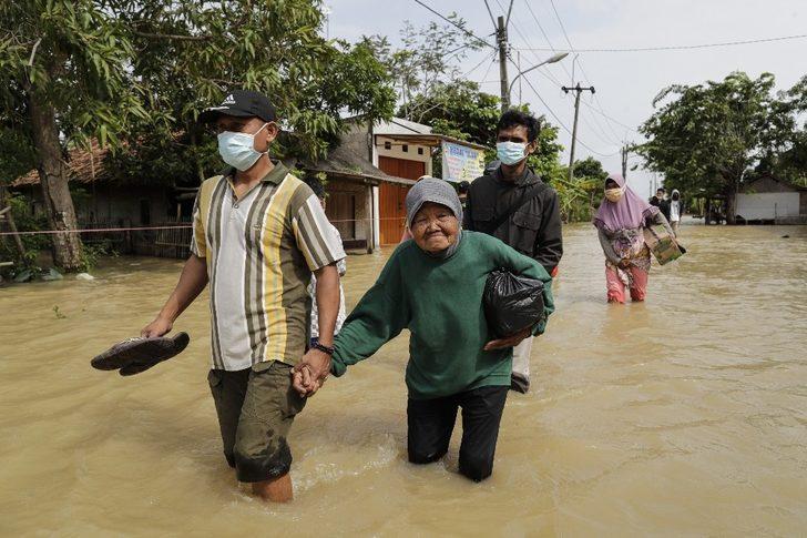Endonezya’da sel: 5 ölü G5