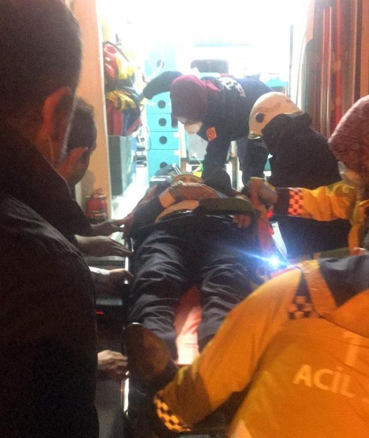 Alkollü sürücü park halindeki araçlara çarptı G3