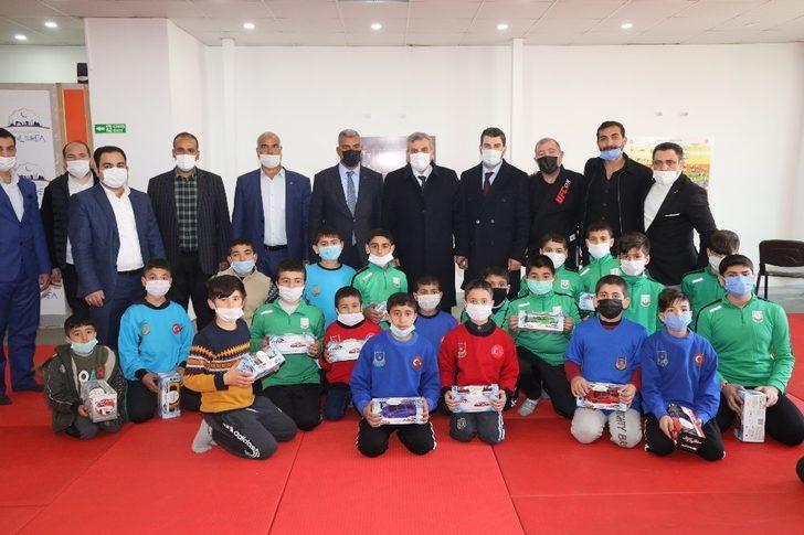 Başkan Beyazgül esnaf ve vatandaş ziyaretlerini sürdürüyor G4