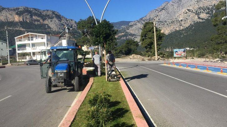 Kemer Belediyesinden yeşil alan çalışması G4