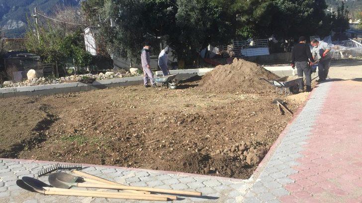 Kemer Belediyesinden yeşil alan çalışması G5
