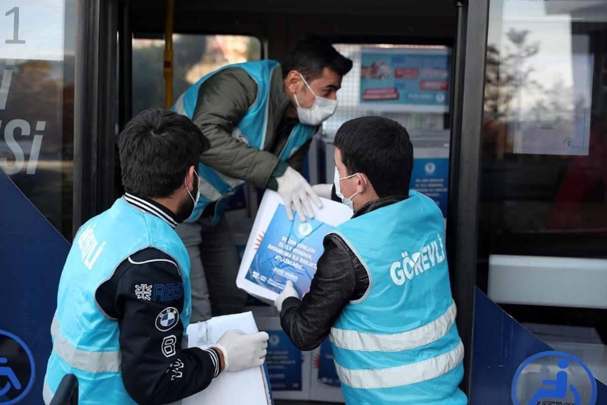 Merkezefendi Belediyesi, esnaf ve m&uuml;zisyenlere gıda kolisi desteğini s&uuml;rd&uuml;r&uuml;yor