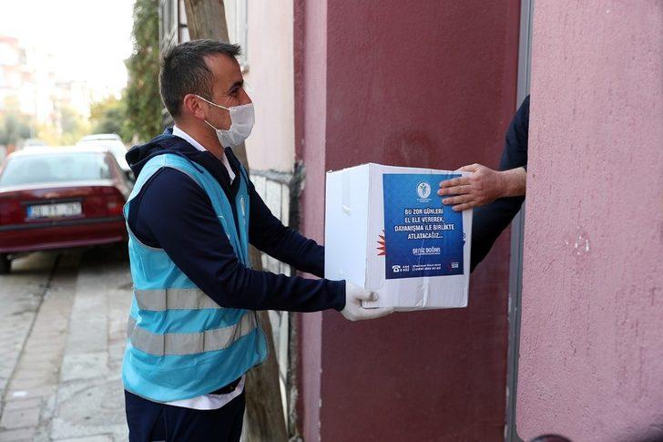 Merkezefendi Belediyesi, esnaf ve müzisyenlere gıda kolisi desteğini sürdürüyor G3