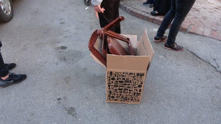 Karton taşıyan adama motosiklet çarptı G2