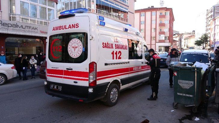 Karton taşıyan adama motosiklet çarptı G3