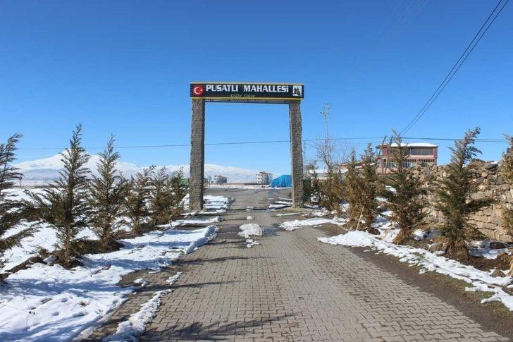 Devasa büyüklükte blok sütun taşlar görenleri şaşkına çeviriyor G1