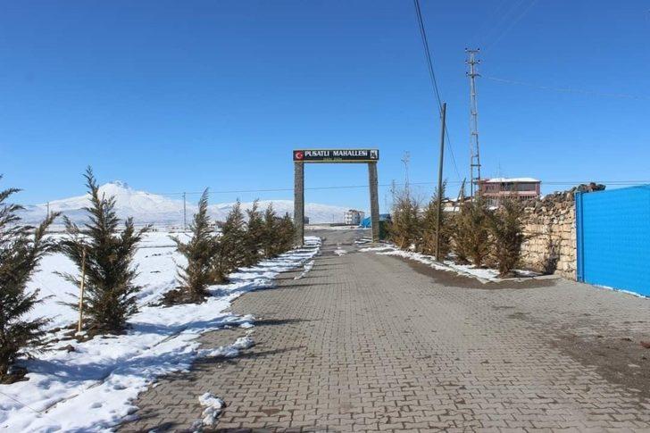 Devasa büyüklükte blok sütun taşlar görenleri şaşkına çeviriyor G2