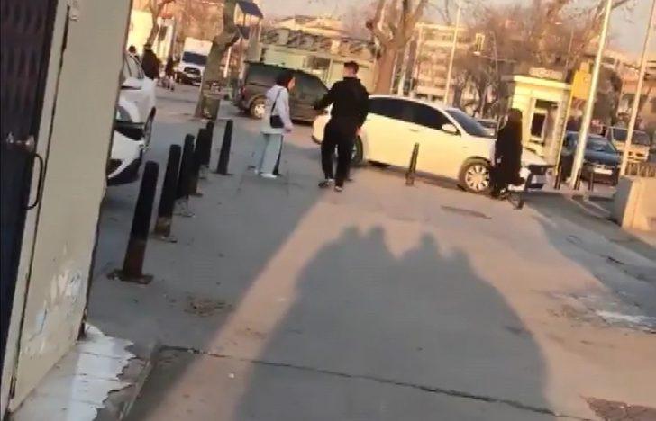 (Özel) Sokak ortasında erkek arkadaşının darbettiği genç kızı vatandaşlar kurtardı G2