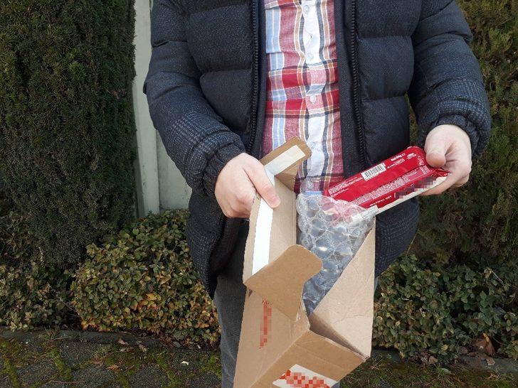 (ÖZEL) İnternetten telefon sipariş verdi, kargodan bisküvi çıktı G1