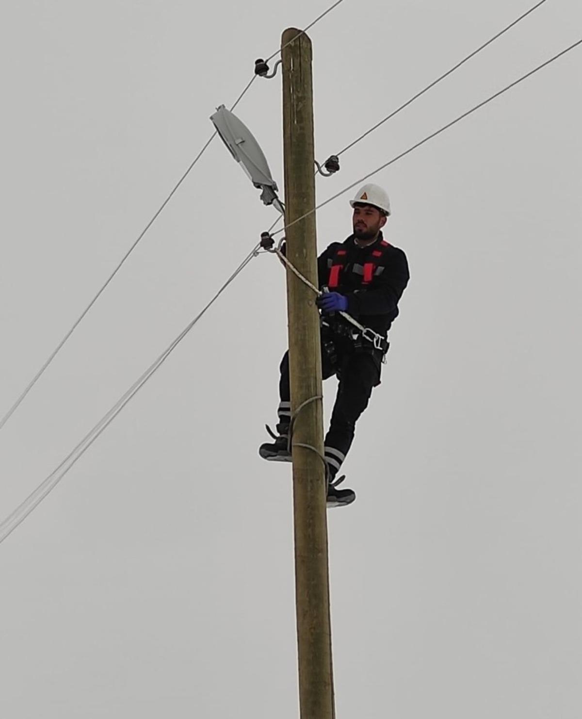 VEDAŞ, aydınlatma &ccedil;alışmalarını s&uuml;rd&uuml;r&uuml;yor